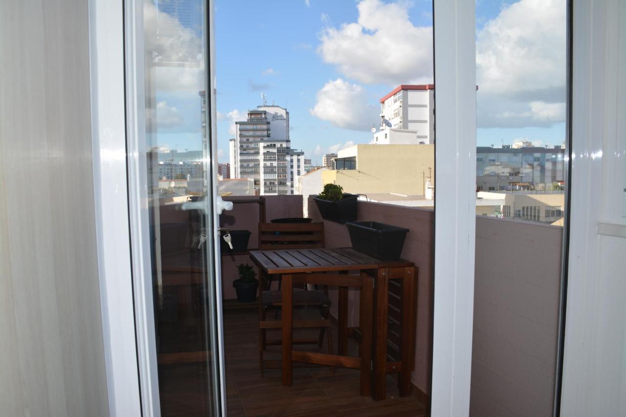 M&H Loft - Apartamento T2 Em Setubal Exterior photo